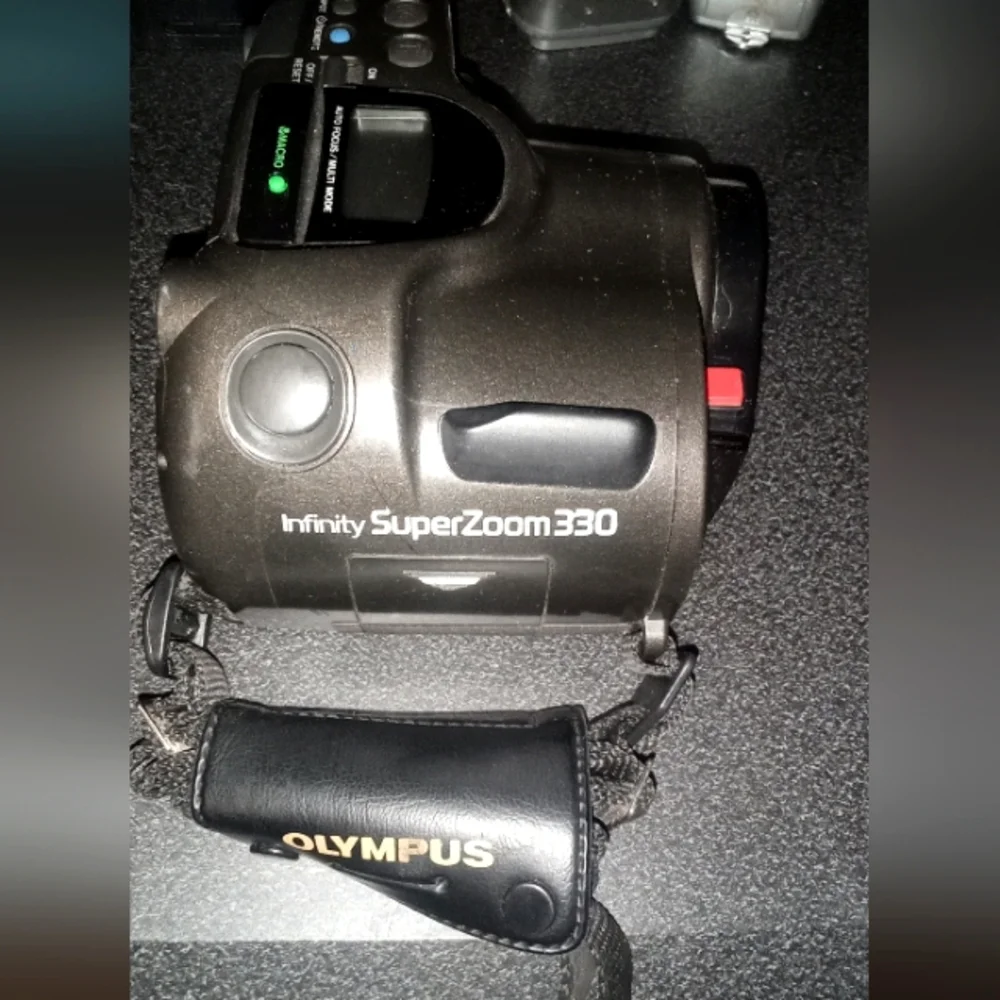Olympus Infinity SuperZoom 330 Black Camera